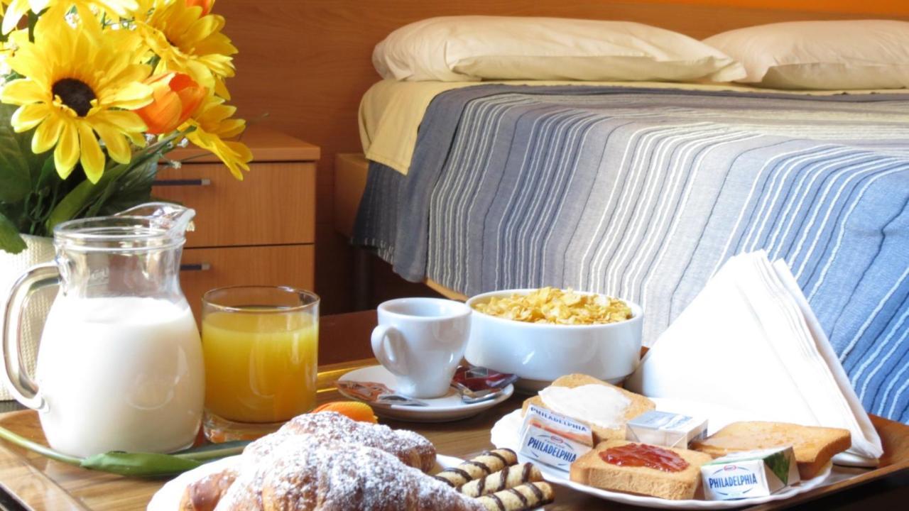 Bed and breakfast Lecce Cplaza Extérieur photo